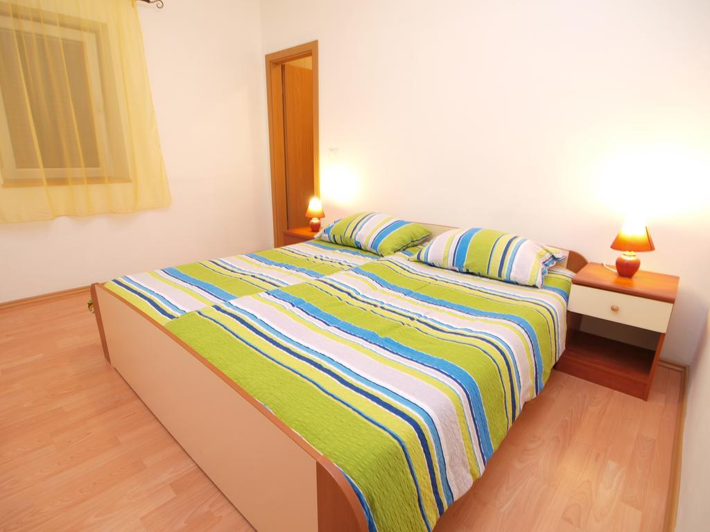 Apartment Bruno-Centre Of شيبينيك الغرفة الصورة