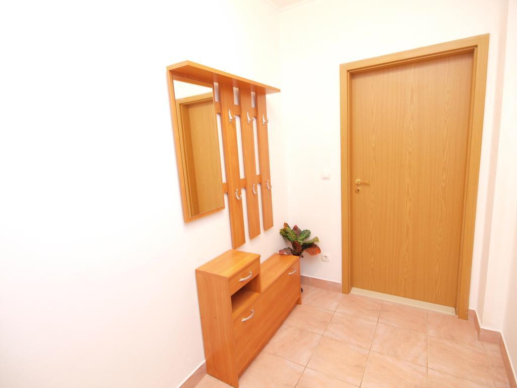 Apartment Bruno-Centre Of شيبينيك الغرفة الصورة